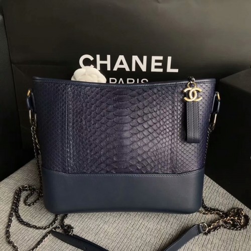 Geantă de umăr Chanel Gabrielle din piele de piton originală A93842 albastră