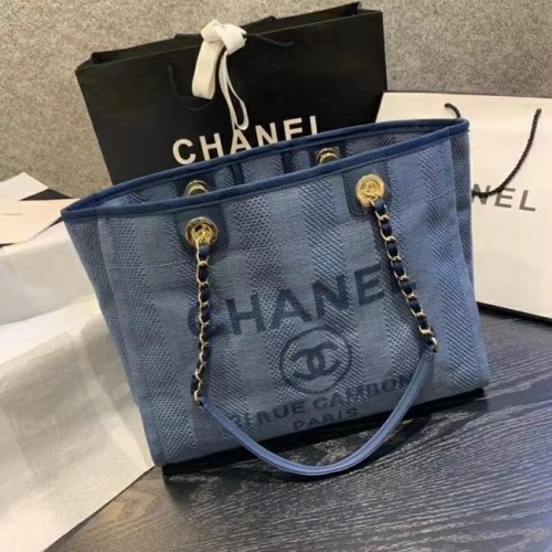 Geantă de umăr mare Chanel A67001 albastră