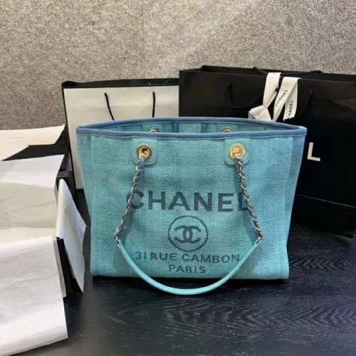 Geantă de umăr mare Chanel A67001 albastru deschis