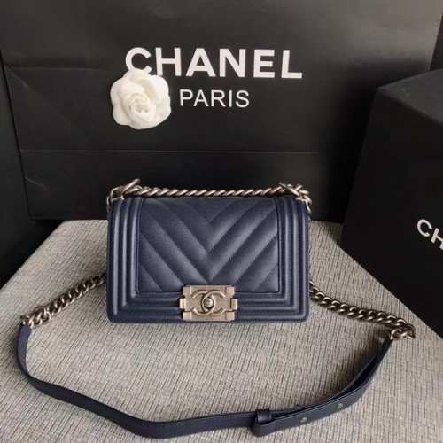 Geantă de umăr Chanel Le Boy Flap, piele originală Caviar P67085, cataramă argintie albastru închis