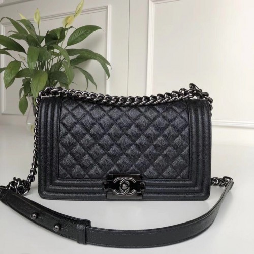 Geantă de umăr Chanel Leboy Original din piele de vițel A67086 neagră, metalică, ton de gunoi