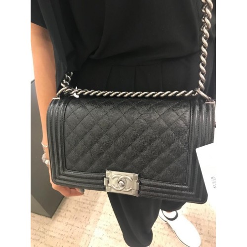 Geantă de umăr Chanel Original Caviar Leather Boy Flap Black A67086 Argintie