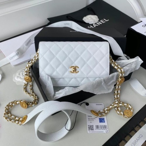 Chanel PUNGĂ MICĂ CU CLAPETĂ AP2840 albă