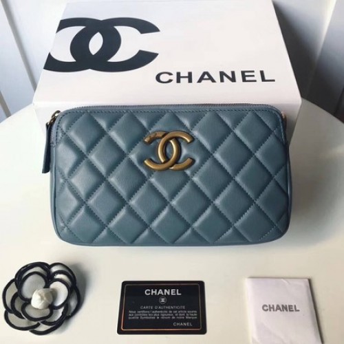 Geantă de umăr Chanel Original Sheepskin A66270 SkyBlue