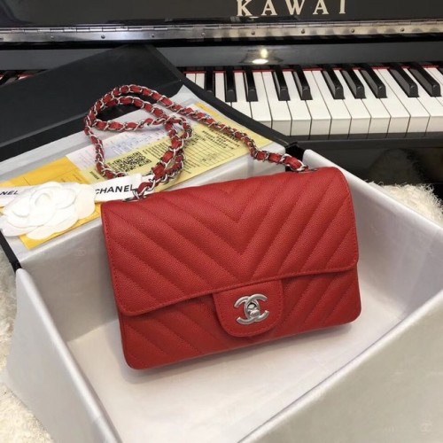 Geantă Chanel Classic mică, piele de vițel granulată, metal argintiu A69900 roșu