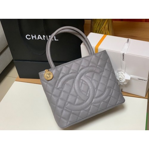Geantă Chanel Tote din piele de vițel granulată și metal auriu AS1804 gri