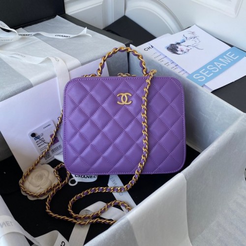 Chanel GEANTĂ VANITY din piele de miel, metal auriu AS3319 violet