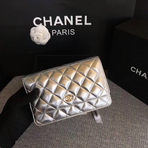Geantă Chanel WOC Flap din piele de oaie originală 33814B Glow