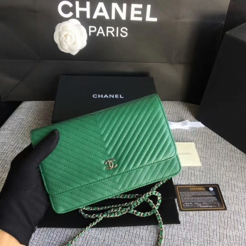 Geantă de umăr Chanel WOC Flap din piele de vițel verde A33814 argintie