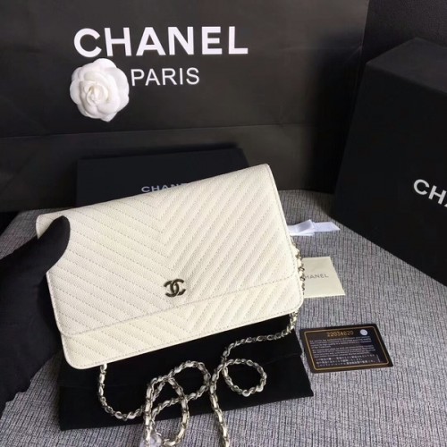Geantă de umăr Chanel WOC Flap, piele de vițel alb-gălbui A33814 argintie
