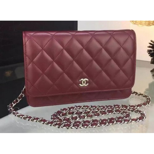 Geantă Chanel WOC mini cu clapă, din piele de oaie burgundă A5373 argintie