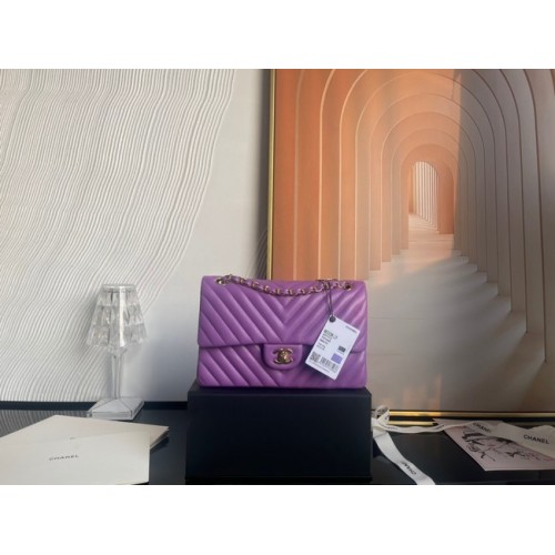 Geantă Chanel clasică din piele de miel aurie Metal V01112 violet