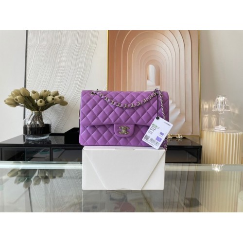 Geantă Chanel clasică din piele de miel și metal argintiu 01112 violet