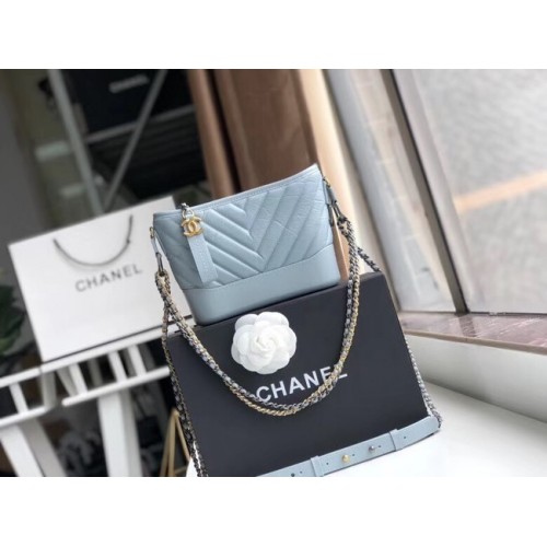 Geantă hobo mică Chanel Gabrielle A91810 albastru deschis