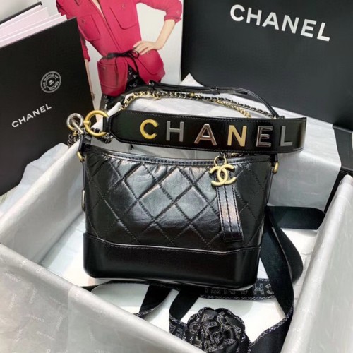 Geantă hobo mică Chanel Gabrielle AS0865 neagră