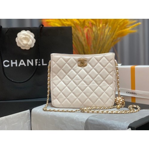 Geantă de umăr Chanel mini din piele de miel și metal auriu AS3259 albă