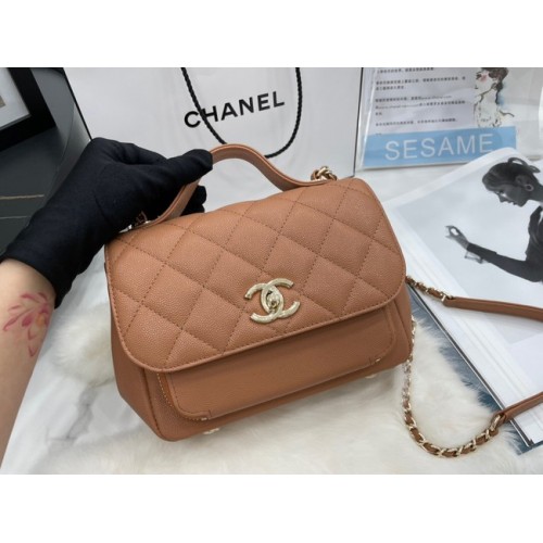 Geantă mică Chanel cu clapă, piele de vițel, metal auriu A93749 maro