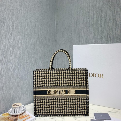 GEANTĂ DIOR BOOK TOTE DIN PÂNZĂ BRODATĂ C1286-8