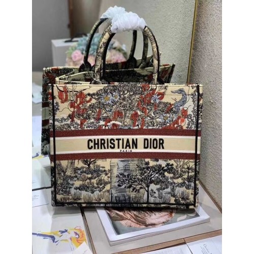 GEANTĂ DIOR BOOK TOTE DIN PÂNĂ BRODATĂ C1287-10