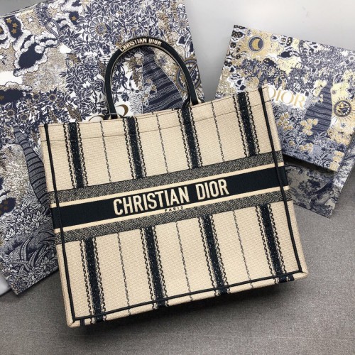 GEANTĂ DIOR BOOK TOTE DIN PÂNĂ BRODATĂ M1287-9