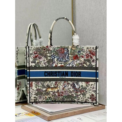 DIOR BOOK TOTE Broderie C1286-30 alb