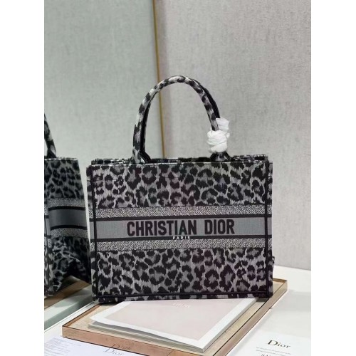 DIOR BOOK TOTE Broderie M1296ZR Imprimeu leopard negru