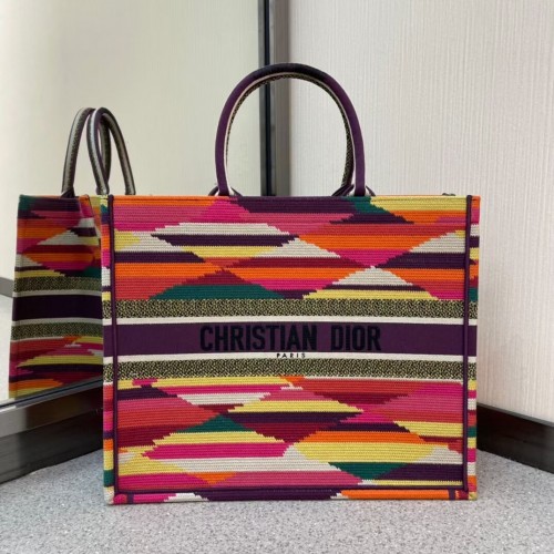 DIOR BOOK TOTE Broderie cu dungi D multicolore M1286Z