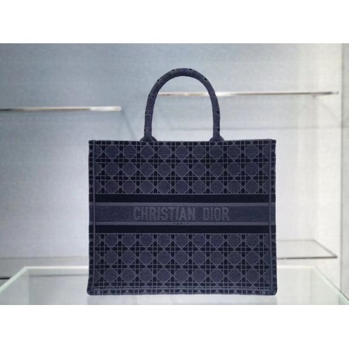 Geantă DIOR BOOK TOTE albastră Cannage din catifea brodată M1286Z