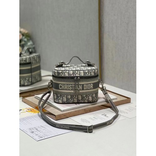 DIOR GEANTĂ DIORTRAVEL Dior Broderie Oblique C9088 gri