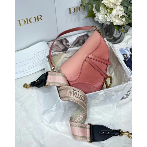 DIOR SADDLE BAG Piele de vițel degradată M0446C Roz și curea de umăr