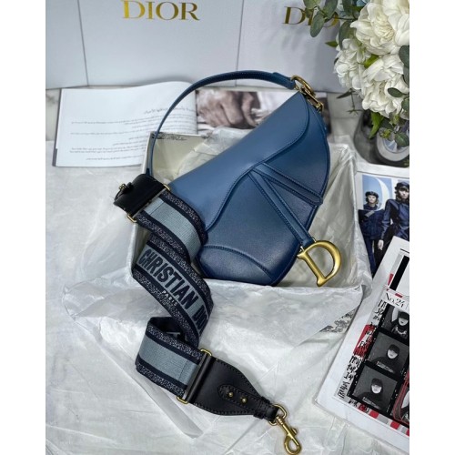 DIOR SADDLE BAG Piele de vițel degradată M0446C albastră și curea de umăr