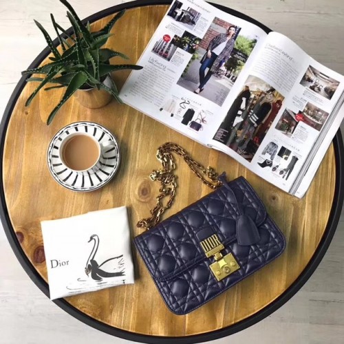 GEANT DIORADDICT DIN PIELE DE MIEL CANNAGE ALBASTRU M5818