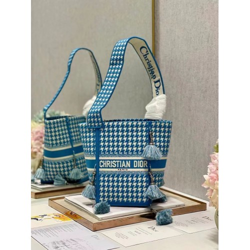 Geantă Dior Bubble Maple Leaf brodată C1076 albastră