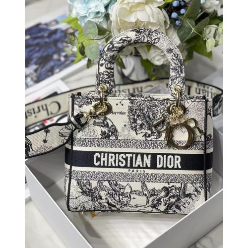 Dior GEANTĂ MEDIE LADY D-LITE Brodată M0565-15