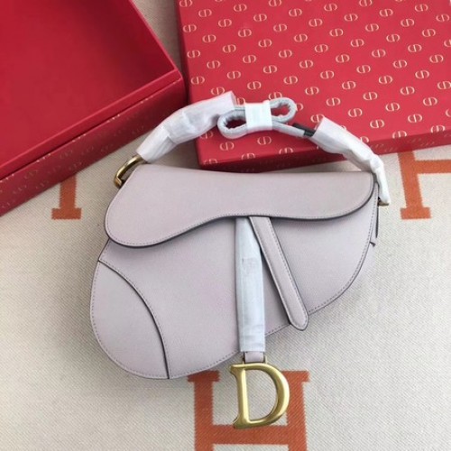 Dior SADDLE-TAS VAN KALFSLEER M0446C violet deschis