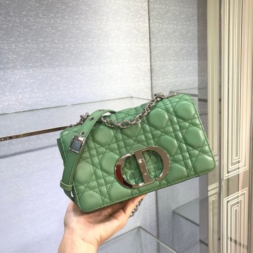 Dior GEANTĂ MICĂ DIOR CARO Piele de vițel Soft Cannage M9241 verde
