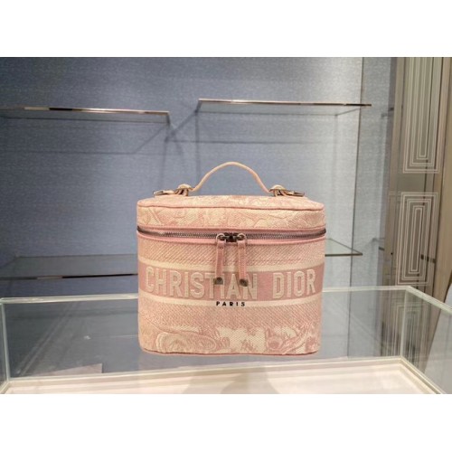 Dior Toile de Jouy Broderie DIORTRAVEL TROUSĂ DE TOALETĂ S5480V roz