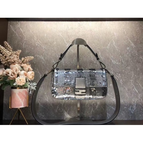 Geantă FENDI BAGUETTE Pearl slice F1359 argintiu
