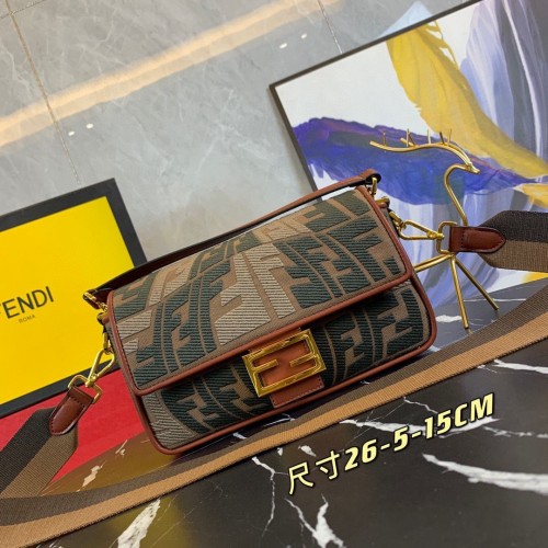 Geantă FENDI BAGUETTE din pânză F000159 Maro