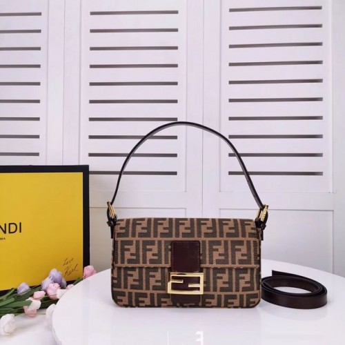 Geantă din material textil FENDI BAGUETTE 8BR011 Cafea