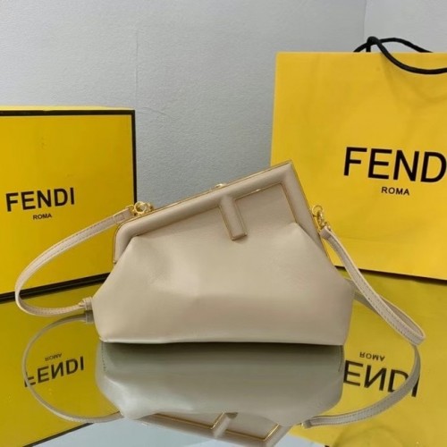 Geantă FENDI FIRST SMALL din piele crem 8BP129A