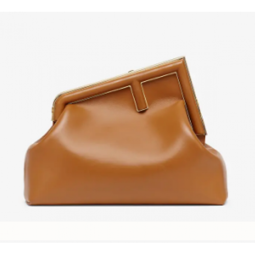 Geantă din piele FENDI FIRST MEDIUM 8BP127AB maro