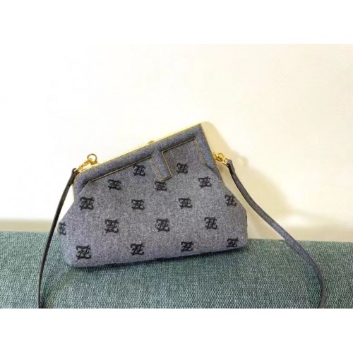 Geantă FENDI FIRST SMALL din flanel cu broderie 8BP129A GRI