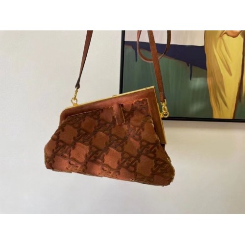 Geantă mică FENDI FIRST din piele întoarsă 8BP129A maro