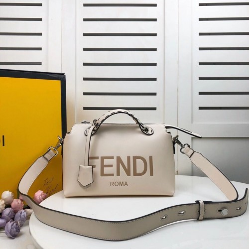 Geantă FENDI MEDIE BY THE WAY Boston din piele 8BL146A bej