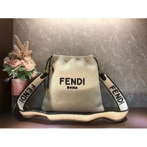 FENDI PACK SMALL POUCH Geantă mică din paie împletită F1529 bej