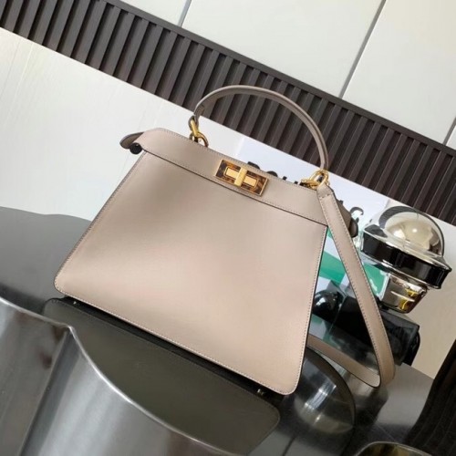 Geantă FENDI Peekaboo ISeeU Medium din piele 8BN321A gri