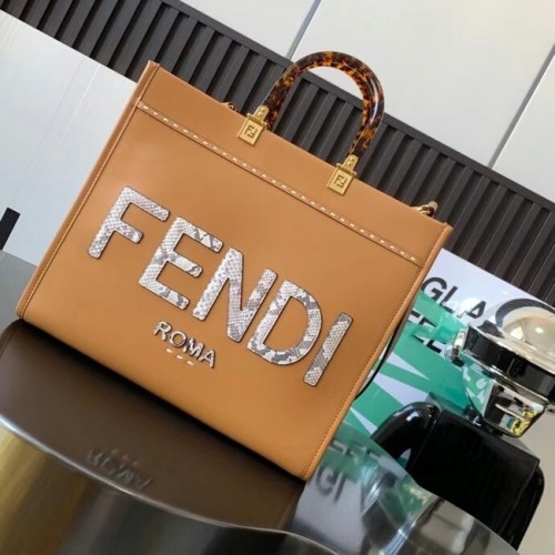 Geantă Fendi Sunshine Medium din piele și elafă 8BH386A maro