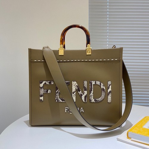 Geantă medie FENDI SUNSHINE Togo din flanel cu logo din piele de șarpe 36553B gri
