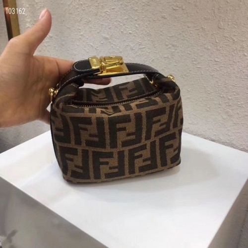 Geantă din material textil FENDI 8BR051 neagră